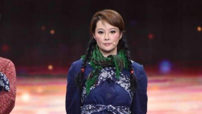 ​袁立最新微博动态：再也不是孤军奋战，网友：浙卫该给个说法了吧