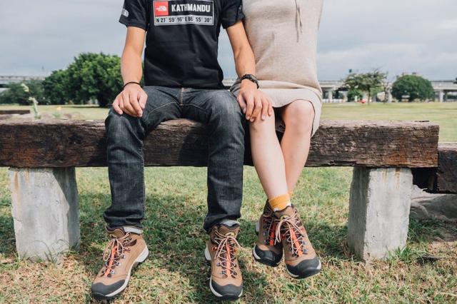 真正专业级的户外登山鞋攻略(LaSportiva户外鞋实测推荐一款情侣首选轻量化复古登山鞋)(16)