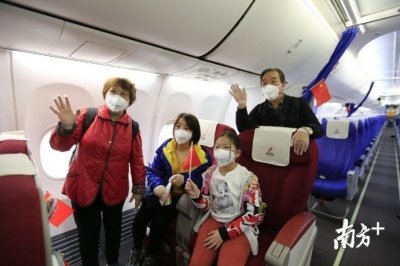 ​深圳至武汉首架客运航班起飞！热干面，深圳人来了