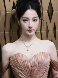 ​90后顶流女星重新排名，杨紫仅排第三，第一名几乎没人反驳