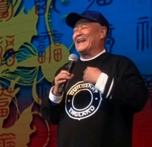 ​赵本山新建刘老根大舞台连锁开业，票价太贵，网友直呼：看不起