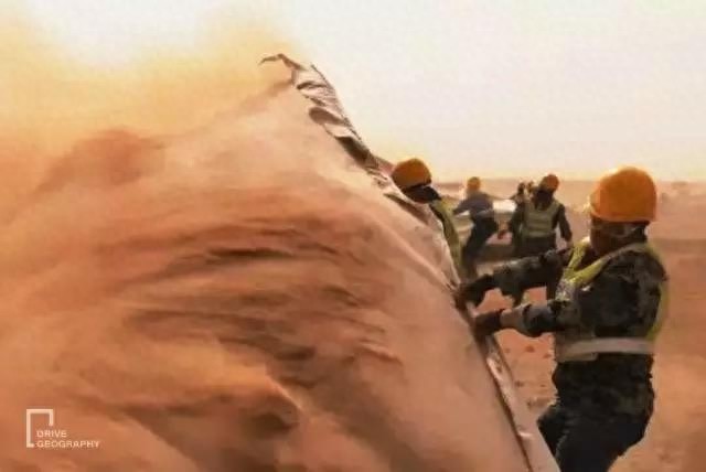 横扫四大沙漠,这条公路走起来就一个字:爽!|京新公路