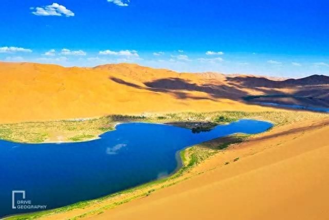 横扫四大沙漠,这条公路走起来就一个字:爽!|京新公路