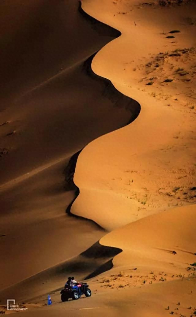 横扫四大沙漠,这条公路走起来就一个字:爽!|京新公路