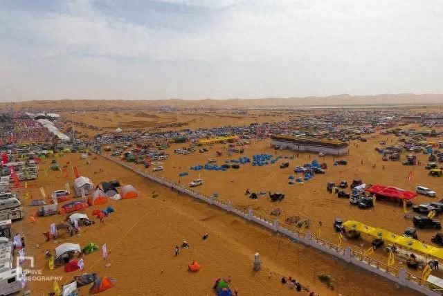 横扫四大沙漠,这条公路走起来就一个字:爽!|京新公路