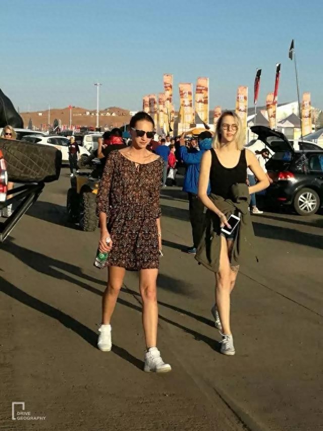 横扫四大沙漠,这条公路走起来就一个字:爽!|京新公路