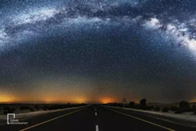 横扫四大沙漠,这条公路走起来就一个字:爽!|京新公路